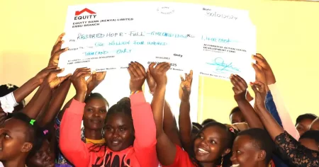 Teen Mothers in Embu Given Scholarships to Resume Education