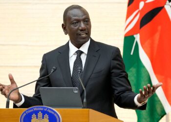 Government to Recruit 20,000 Intern Teachers Starting January
